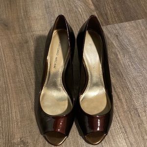 Antonio Melani brown patent leather pumps